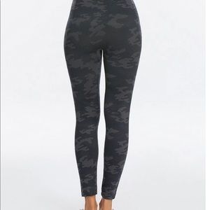 Spanks Camo Leggings